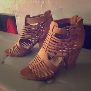 Sandal heels